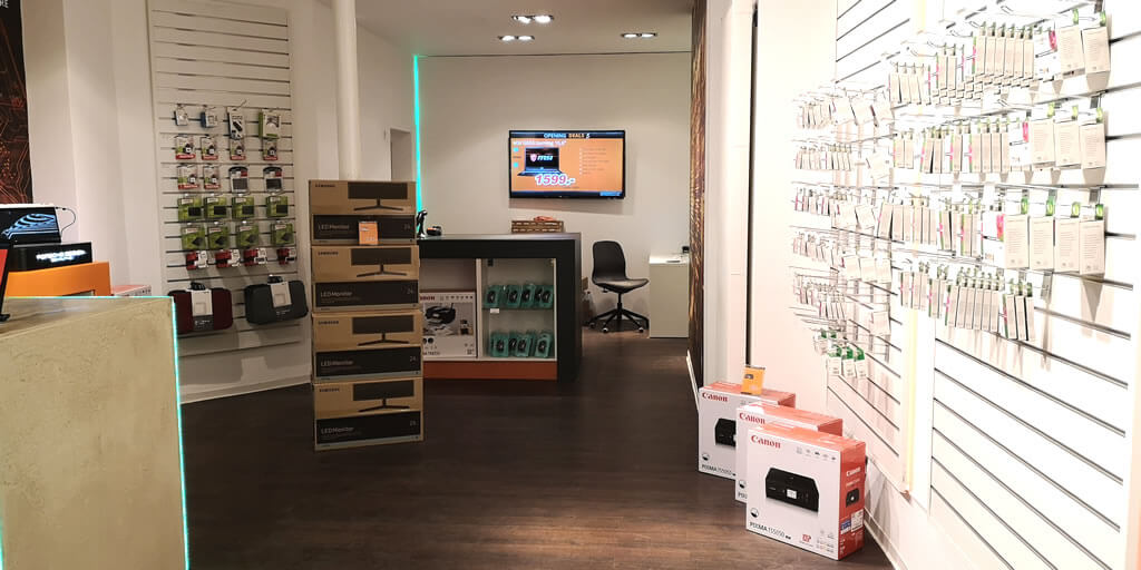 Modernes Ambiente im Flagship-Store von Guenstigtinte