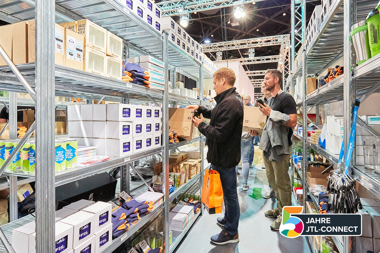 Blick ins große JTL-WMS Demolager auf der JTL-Connect 2019
