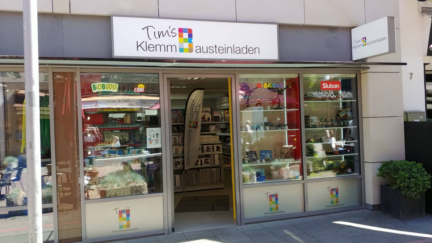 Tims Klemmbausteinladen: Außenansicht