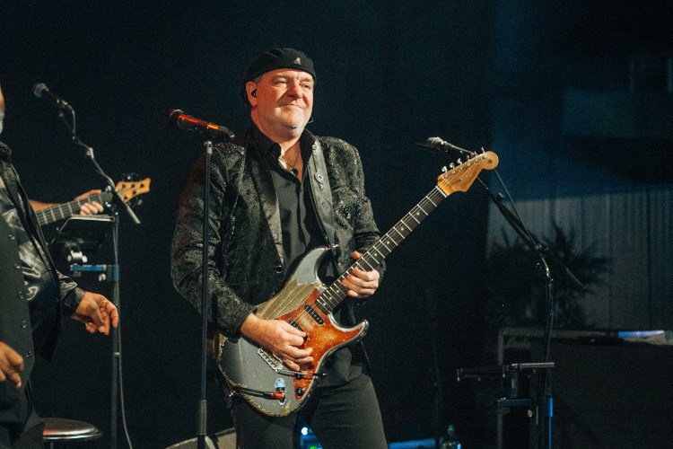 JTL-Connect 2022: Gitarrist auf Bühne