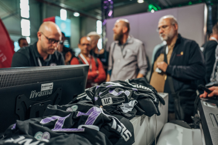 JTL-Connect 2022: Schlange am JTL-Plan&Produce-Stand