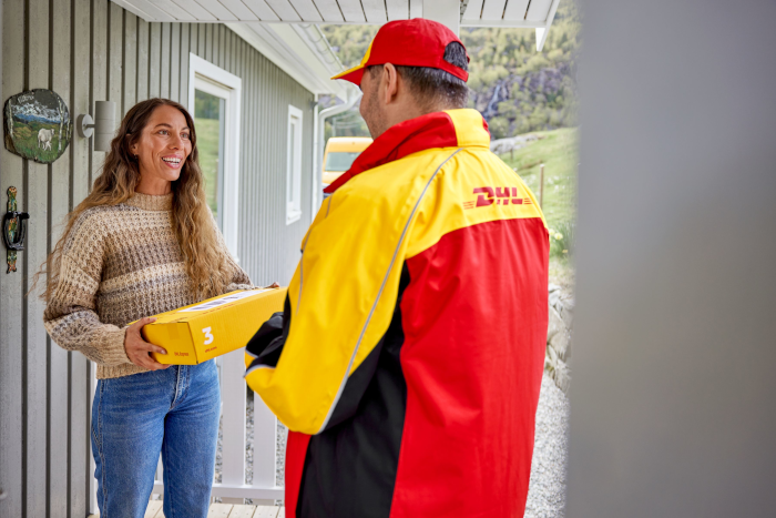 DHL Versand Kundin